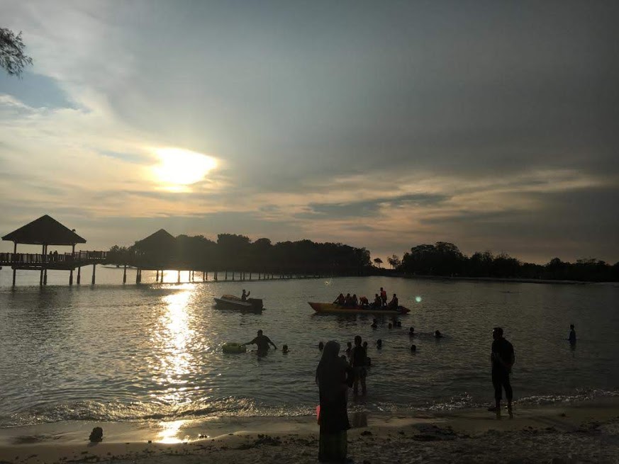 波德申海边露营camp At Port Dickson Pantai Cahaya 休闲探索