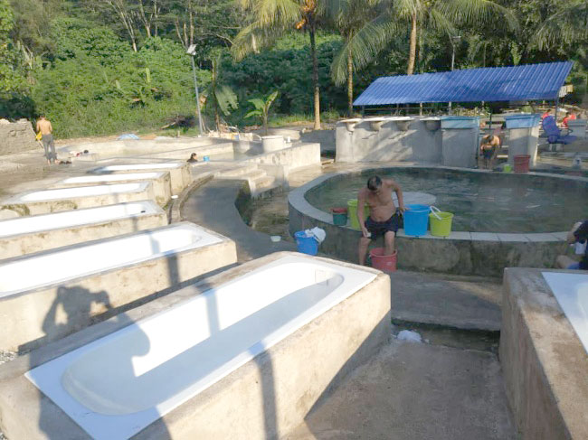 selayang hot spring bathtub